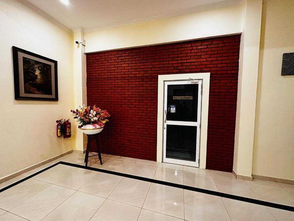 Hotel Northway Vavuniya Εξωτερικό φωτογραφία