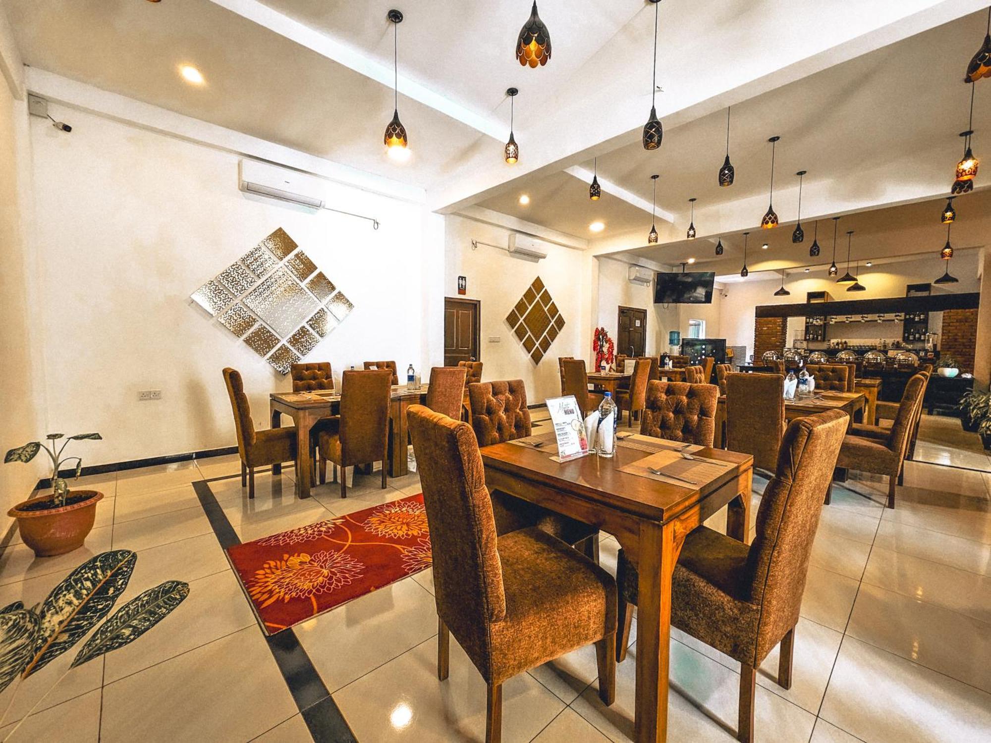 Hotel Northway Vavuniya Εξωτερικό φωτογραφία